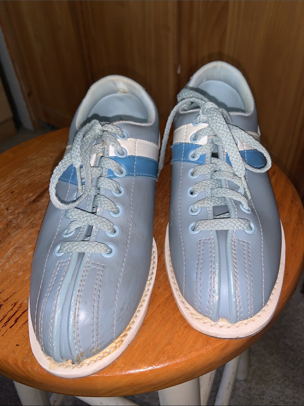 Light Blue Lace-Up bowling shoes STRIKER by MSG size 6-1/2